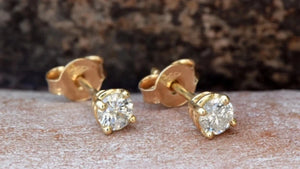 0.20 ct Diamond stud Earrings-Gold stud earrings