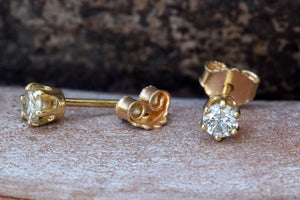 0.30 carat Diamond stud Earrings - SevenCarat