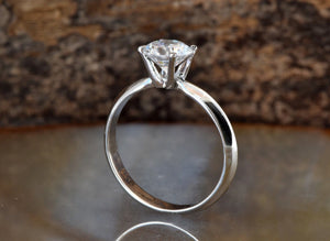 Solitaire ring 1 carat