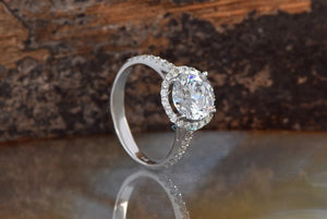 2.5 carat engagement ring-Halo diamond engagement ring-Solid gold rings-Round halo-Halo wedding ring-Round diamond ring-large gold ring