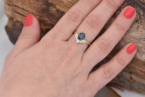 1 carat Blue Sapphire Engagement Ring