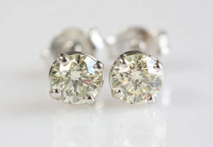 0.50ct Diamond stud Earrings Unisex Studs