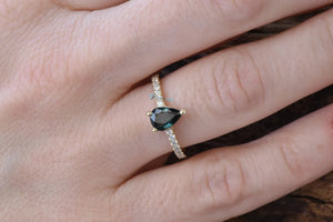 1 ct Blue green Sapphire Engagement Ring