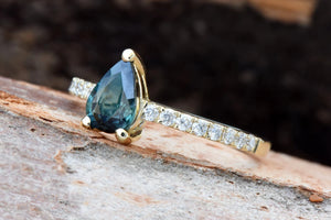 1 ct Blue green Sapphire Engagement Ring