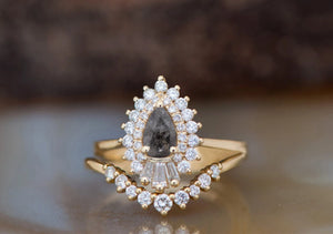 Gatsby ring-Baguette diamond ring-salt & pepper diamond-Salt and Pepper diamond engagement ring-1.90 ct black diamond-Wedding ring set