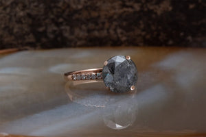 2.82ct salt & pepper diamond-Salt and Pepper diamond engagement ring-2 ct diamond-Salt and pepper ring-Grey diamond ring-Galaxy diamond ring