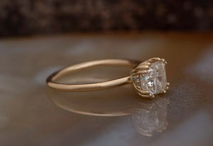 Solitaire 0.50 ct Radiant diamond ring