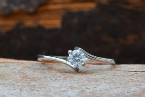 0.30 carat Solitaire ring-14K white Gold