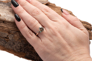 2.5 Carat Salt and Pepper diamond- non traditional wedding ring ideas	50