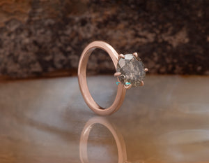 2.5 Carat Salt and Pepper diamond- non traditional wedding ring ideas	50