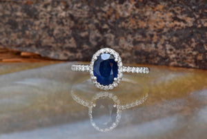 Copy of Diamond ring with Sapphire-Cluster Engagement ring-1ct Blue Sapphire-Engagement Ring-Gold ring-14k white gold,Anniversary ring,blue sapphire,blue sapphire ring,Cluster engagement,diamond ring,Engagement Rings,gold diamond ring,handmade jewelry,Oval diamond ring,oval engagement ring,sapphire ring,sevencarat,statement ring,Vintage  ring,vs,vvs