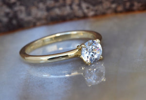 Solitaire ring 0.70 carat-Solitaire engagement ring-14K Yellow Gold-Promise ring-4 prong solitaire ring-Solitaire engagement ring round-4 Prong Solitaire,Braided Engagement,Bridal Jewelry,Diamond Ring,Engagement Band,Gold Diamond Ring,Promise Ring,Round,Round Brilliant Cut,Solid Gold Ring,Solitaire Ring,vs,vvs,Women Jewelry