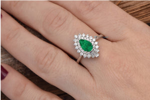 Natural emerald ring-Emerald ring-Pear Cut Emerald-Gatsby Ring-Vintage emerald ring-Platinum engagement ring-Vintage ring-Solid gold ring-Anniversary ring,art deco ring,Baguette diamond,Baguette ring,Double halo ring,emerald ring,engagement ring,Estate diamond ring,Gatsby ring,natural emerald ring,Pear,pear diamond ring,platinum ring,Promise ring,Solid gold ring,Vintage emerald ring,vs,vvs
