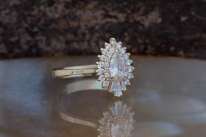 1 1/2 ct vintage diamond ring-Promise ring-Pear shaped engagement ring-Baguette diamond ring-Art deco ring-Solid gold ring-Princess ring