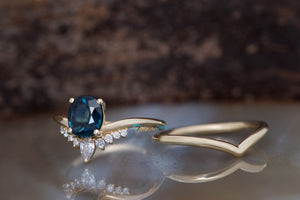 Blue green sapphire ring-Solid gold ring-Blue Green Sapphire wedding ring set-Sapphire Halo Ring-Oval sapphire ring-Womens sapphire ring