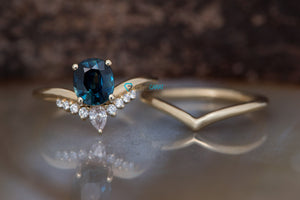Blue green sapphire ring-Solid gold ring-Blue Green Sapphire wedding ring set-Sapphire Halo Ring-Oval sapphire ring-Womens sapphire ring