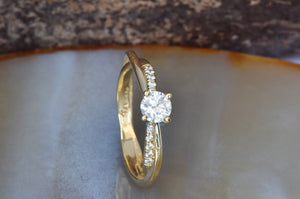 Engagement  Diamond Ring-Solitaire diamond ring-14K Yellow Gold Ring-Promise ring-Solid gold ring-Dainty Promise Ring-Estate diamond ring-Dainty Promise Ring,dainty ring,diamond ring,engagement ring,Estate ring,gold diamond ring,Gold Solitaire Ring,moissanite ring,promise ring,Solid gold ring,solitaire ring,vs,vvs,wedding jewelry,women jewelry