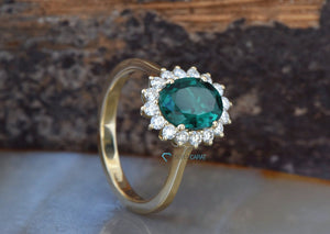 Green Emerald Engagement Ring 2 carat -Diamond ring with Emerald-14k white gold,Anniversary ring,Art deco ring,diamond ring,emerald jewelry,Gemstone,gold diamond ring,Green emerald ring,handmade jewelry,Oval emerald,Oval emerald ring,Princess Diana Ring,Promise ring,Ring,statement ring,Vintage  ring,vs,vvs