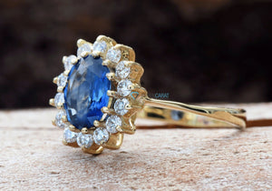 Sapphire engagement ring vintage-Real Blue Sapphire Oval  Engagement Ring-Promise ring-Sapphire diamond ring-Unique engagement ring-14 yellow gold,Anniversary ring,blue sapphire ring,diamond ring,oval sapphire ring,Princess Diana Ring,Promise ring,Real Blue Sapphire,sapphire band,sapphire halo ring,sapphire jewelry,sapphire ring,Vintage  ring,vs,vvs