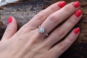 Leaves diamond ring-Flower Diamond Ring-14K 18K Gold Diamond Engagement Ring-Nature ring-Micro pave ring-Flower engagement ring-Twig Ring-anniversary gift,Anniversary ring,Art deco ring,bridal jewelry,Celtic diamond ring,diamond ring,engagement ring,flower ring,Leaves diamond ring,Micro pave ring,Nature ring,promise ring,Round,Twig Ring,vs,vvs