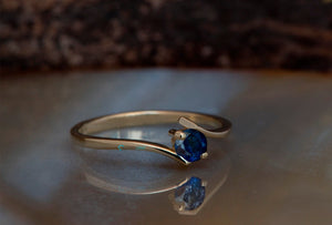 Sapphire solitaire ring-Sapphire promise ring dainty-Dainty Promise Ring-Curved sapphire ring-Blue sapphire ring-Branch engagement ring-Blue sapphire ring,branch ring,Curved sapphire ring,Dainty Promise Ring,engagement ring,Round,Sapphire engagement,Sapphire jewelry,Sapphire ring,sapphire solitaire,small womens ring,solitaire ring,twig engagement ring,vs,vvs,Womens sapphire ring