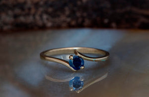 Sapphire solitaire ring-Sapphire promise ring dainty-Dainty Promise Ring-Curved sapphire ring-Blue sapphire ring-Branch engagement ring-Blue sapphire ring,branch ring,Curved sapphire ring,Dainty Promise Ring,engagement ring,Round,Sapphire engagement,Sapphire jewelry,Sapphire ring,sapphire solitaire,small womens ring,solitaire ring,twig engagement ring,vs,vvs,Womens sapphire ring