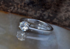 Solitaire diamond ring-Engagement ring-Cluster engagement ring-0.70 ct diamond-4 prong solitaire ring-Promise ring-Gold Solitaire Ring-1 Carat Diamond,4 Prong Solitaire,Art Deco Ring,Custom Ring,Diamond Ring,Engagement Ring,Gold Diamond Ring,Gold Solitaire Ring,Promise Ring,Round,Solitaire Ring,vs,vvs,Wedding Jewelry,Wedding Ring