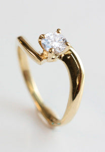 1ct Gold Solitaire Ring-Classic round engagement ring-Solitaire diamond ring-Solitaire 6 prong-Solitaire ring -Solid gold rings for women-Art Deco Ring,Classic Round Ring,Custom Ring,Dainty Round Cut,Diamond Ring,Diamond Solitaire,Engagement Ring,Gold Solitaire Ring,Promise Ring,Round,Round Diamond Ring,Solid Gold Rings,Solitaire 6 Prong,Solitaire Ring,vs,vvs