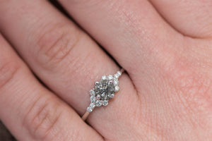 Vintage salt and pepper-Cluster engagement ring-salt & pepper diamond-Solid gold ring-Engagement diamond ring-Pepper diamond-Grey diamond