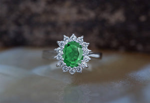 1 carat Green Emerald Engagement Ring-Diamond ring with Emerald-halo emerald ring-Oval cut engagement ring-Diana Ring-vintage emerald ring