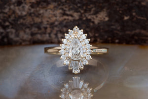 1 1/2 ct vintage diamond ring-Promise ring-Pear shaped engagement ring-Baguette diamond ring-Art deco ring-Solid gold ring-Princess ring