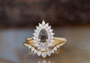 Gatsby ring-Baguette diamond ring-salt & pepper diamond-2.8 ct Salt and Pepper diamond engagement ring-2.86ct black diamond-Wedding ring set