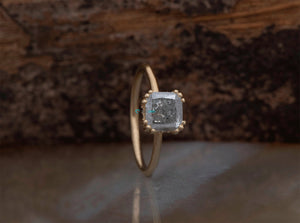 best place to buy engagement or wedding Salt and Pepper ring