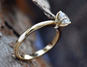 Solitaire ring 0.30ct-Diamond Engagement Ring-Diamond Solitaire-Gold Ring-Promise ring-Dainty diamond ring-Custom Ring-Gold Solitaire Ring-Art deco ring,bridal jewelry,Bridal ring,Classic diamond Ring,dainty diamond ring,diamond ring,engagement ring,estate diamond ring,Gold Solitaire Ring,Round,Round halo,solid gold ring,solitaire diamond,solitaire ring,vs,vvs
