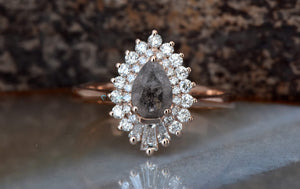 Gatsby ring-Baguette diamond ring-salt & pepper diamond-2.7 ct Salt and Pepper diamond engagement ring-2.7ct black diamond-Wedding ring set